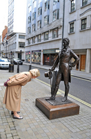 Irena Sedlecka/Statue of Beau Brummell